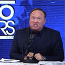 Photo: Twitter Permanently Bans Alex Jones and InfoWars Accounts