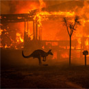 Photo: Apocalyptic Scenes in Australia as Fires Turn Skies Blood Red