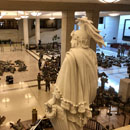Photo: Hundreds of National Guard troops quarter in Capitol hallways