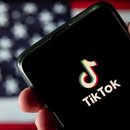 Photo: Trump signs executive order forcing Chinese owner of TikTok to sell US assets within 90 days and destroy all American user data